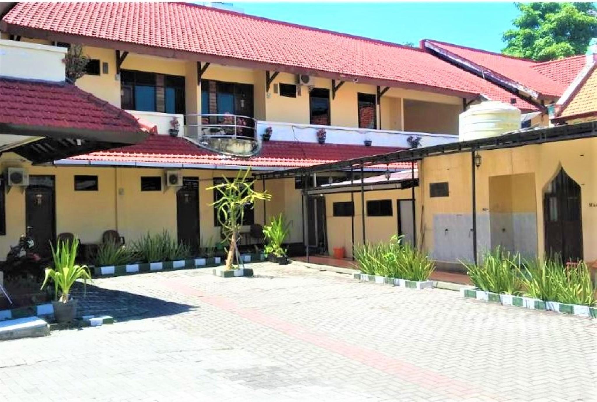 Ngoại cảnh khách sạn