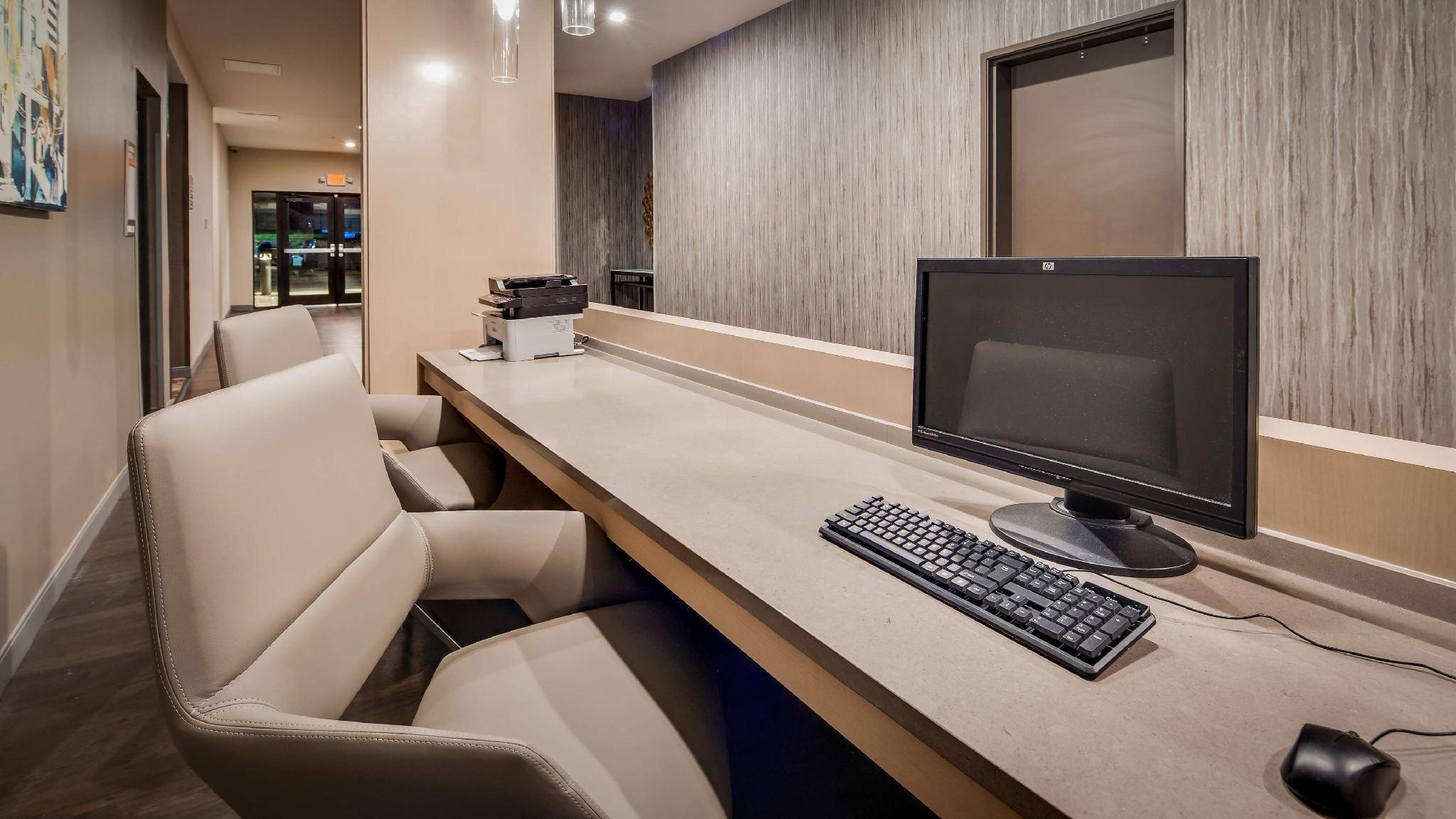 Trung tâm hội nghị