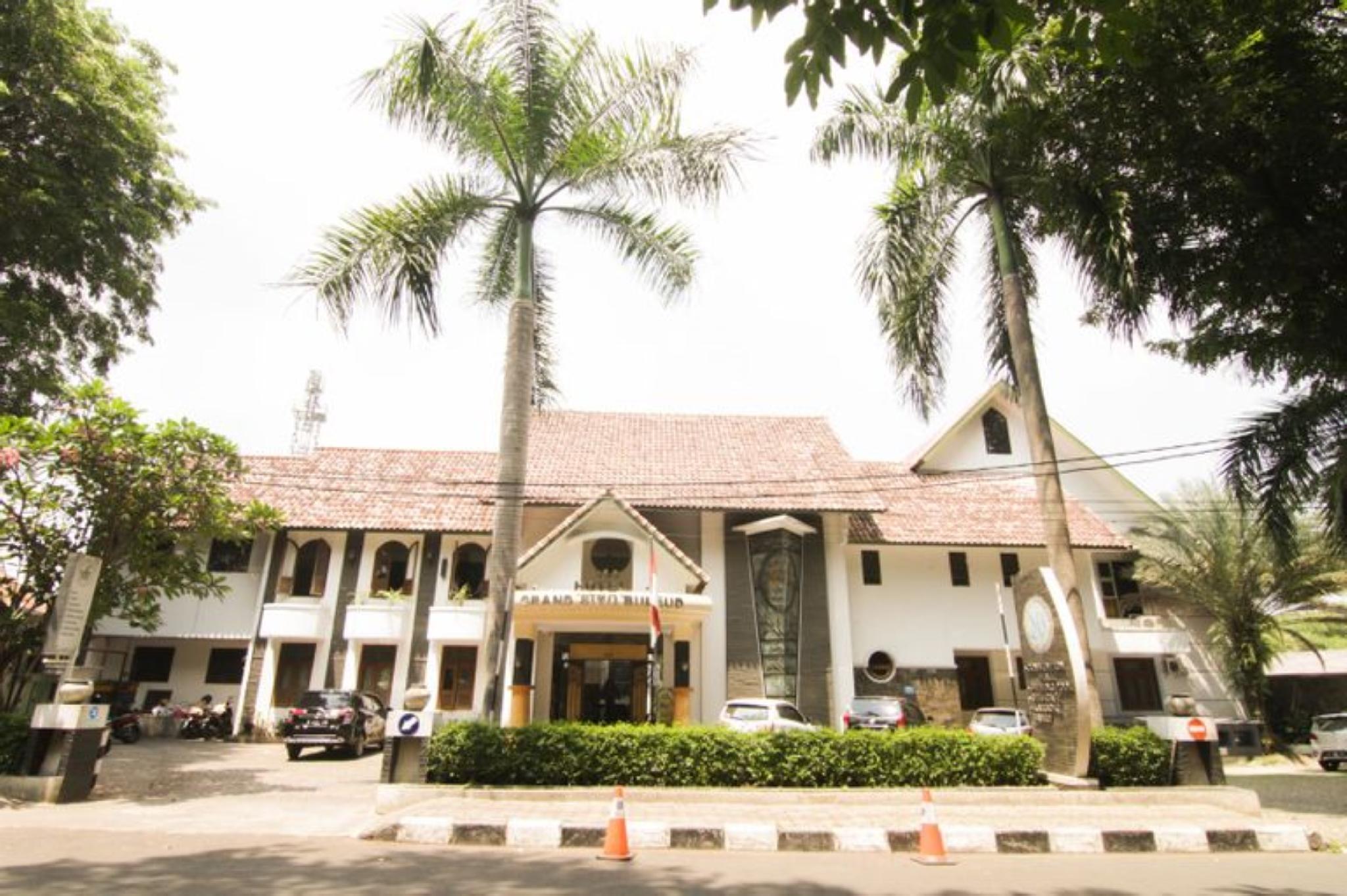 Ngoại cảnh khách sạn