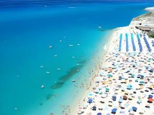 Khu vực xung quanh