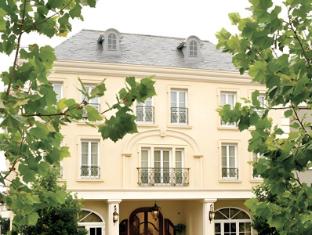 Ngoại cảnh khách sạn