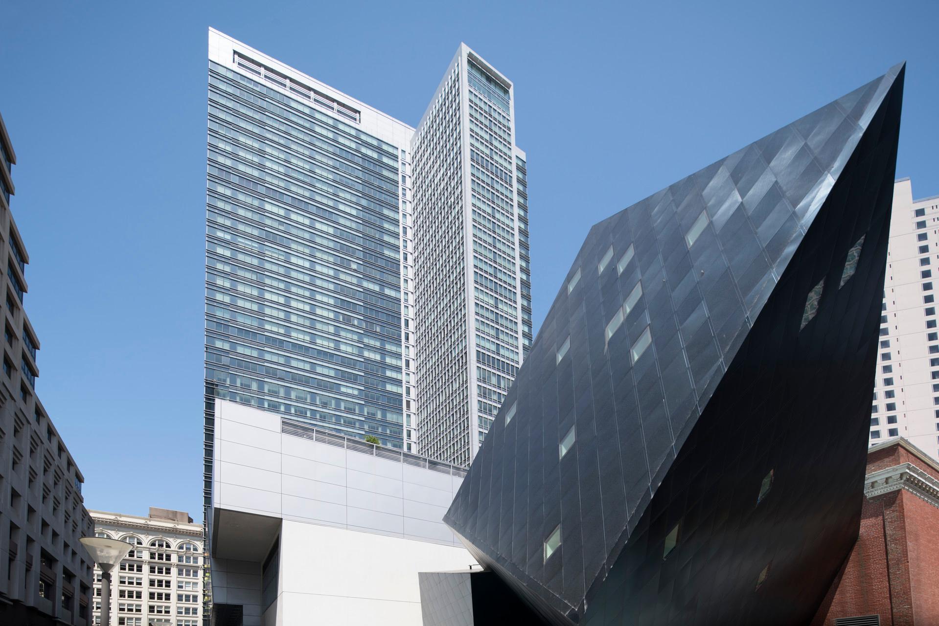 Ngoại cảnh khách sạn