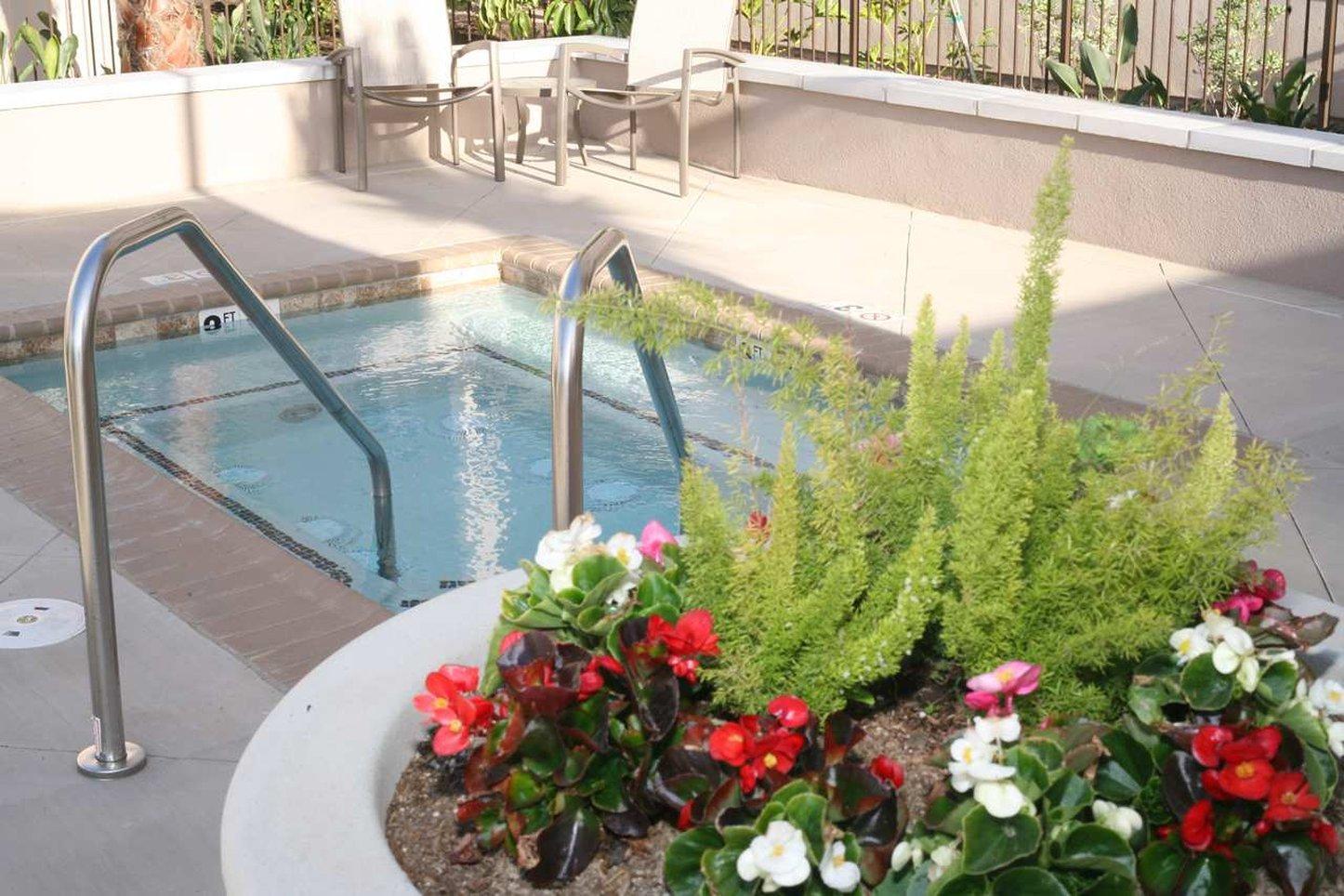 Bồn tắm nước nóng