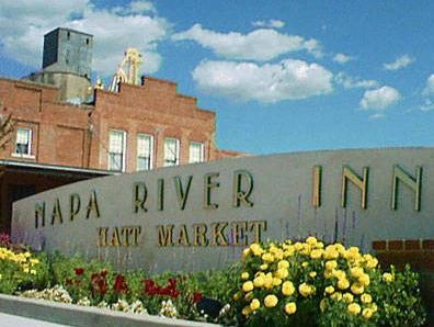 Ngoại cảnh khách sạn