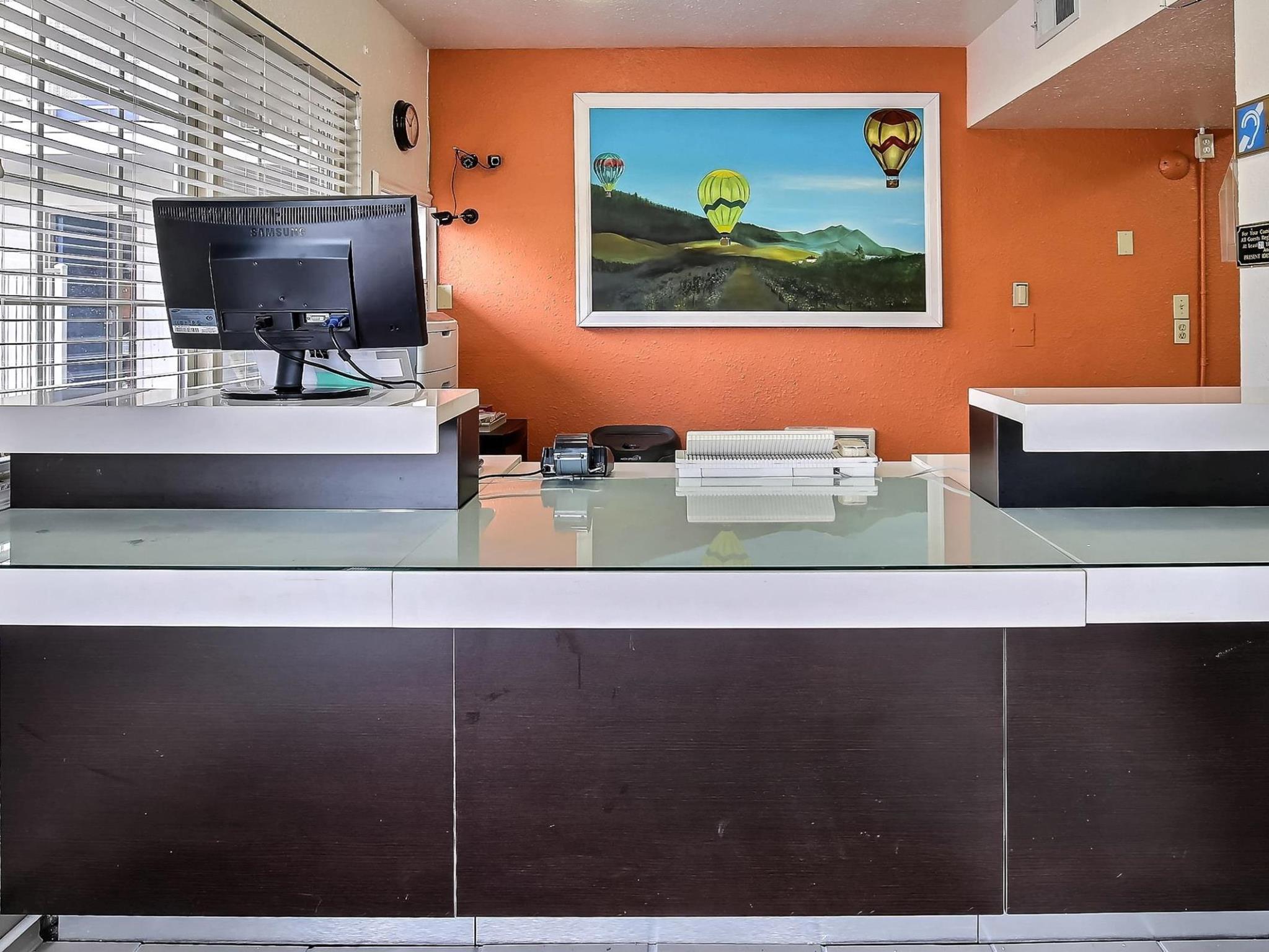 Trung tâm hội nghị