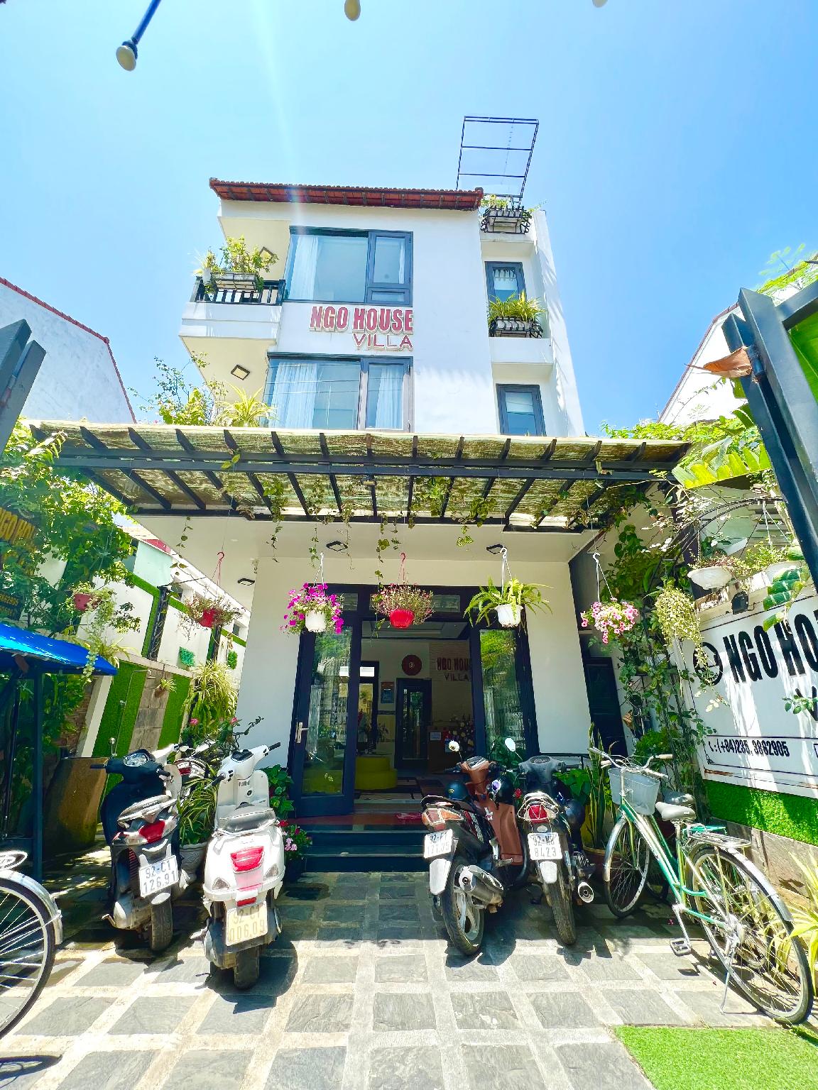 Ngoại cảnh khách sạn