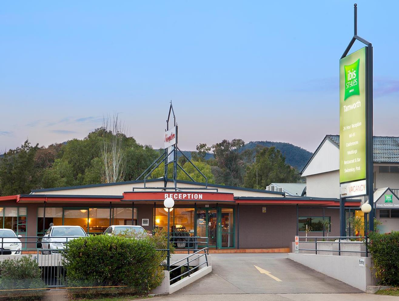 Ngoại cảnh khách sạn