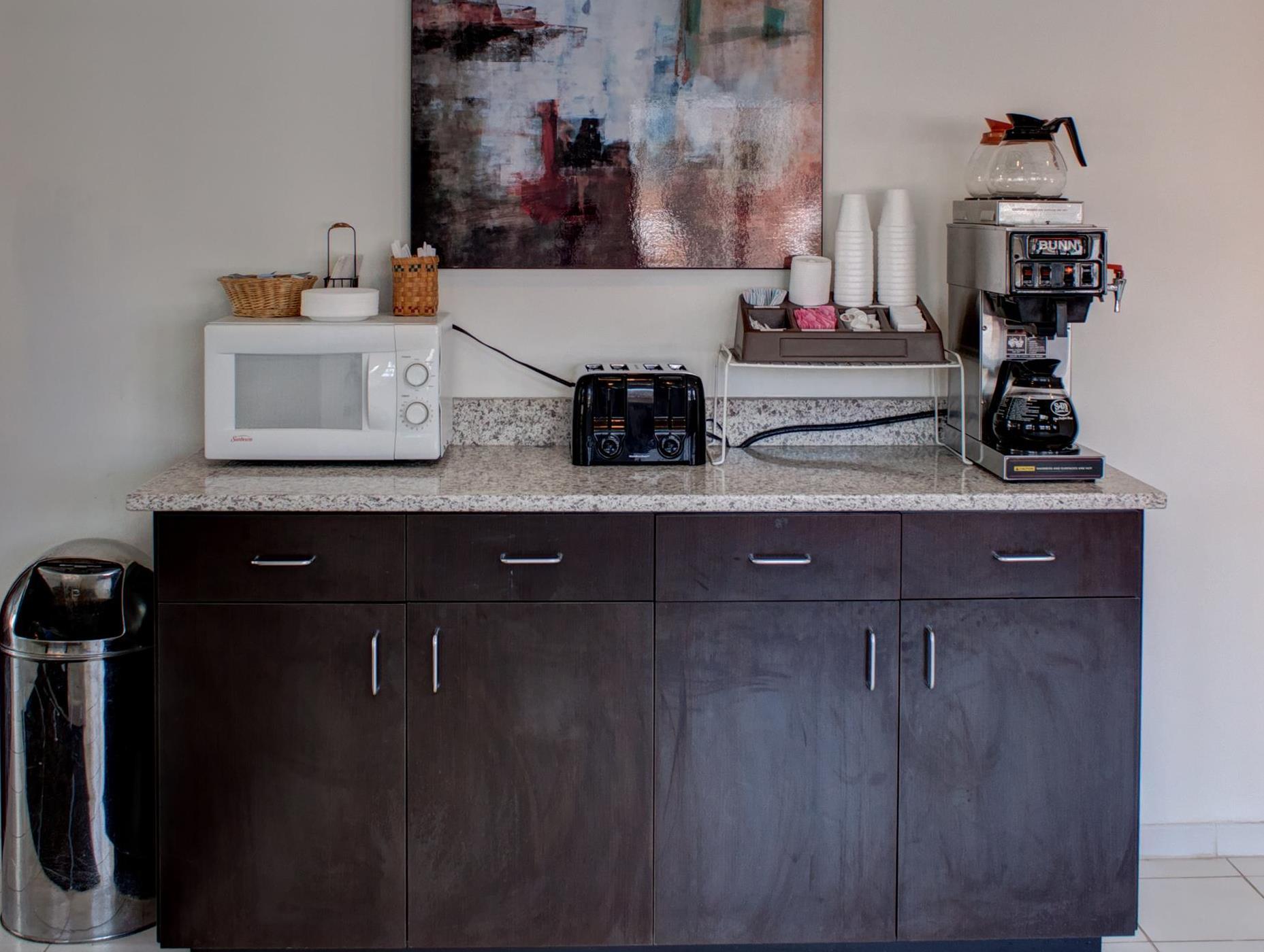 Đồ ăn và thức uống