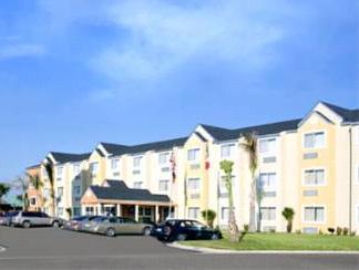 Ngoại cảnh khách sạn