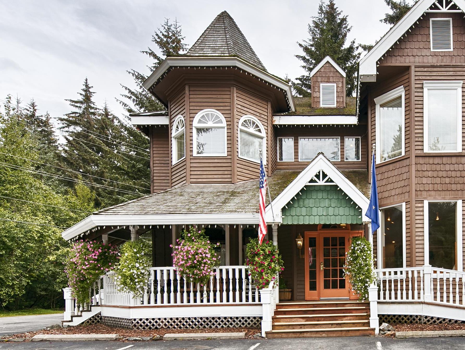 Ngoại cảnh khách sạn