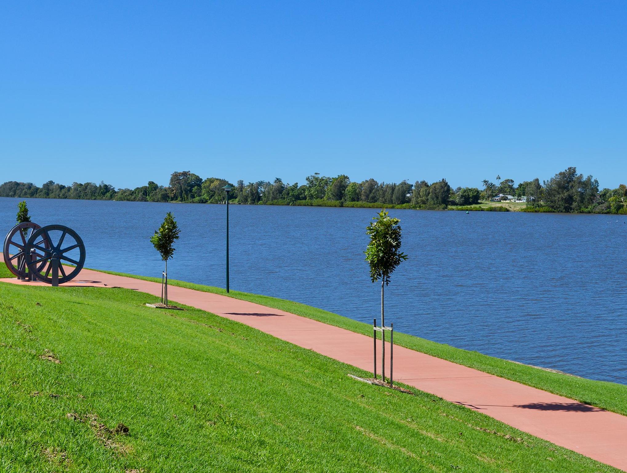 Nơi tham quan gần đây