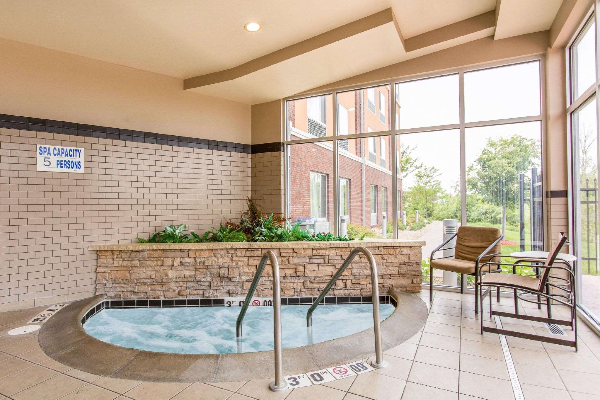 Bồn tắm nước nóng