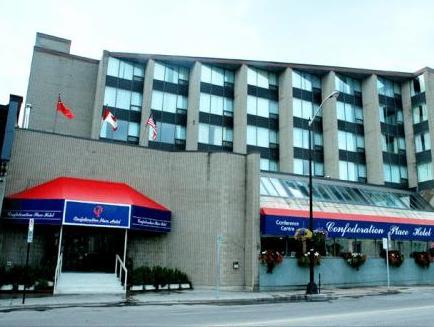 Ngoại cảnh khách sạn