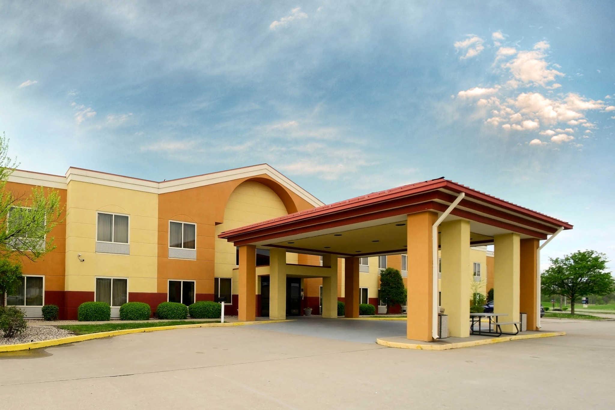 Ngoại cảnh khách sạn