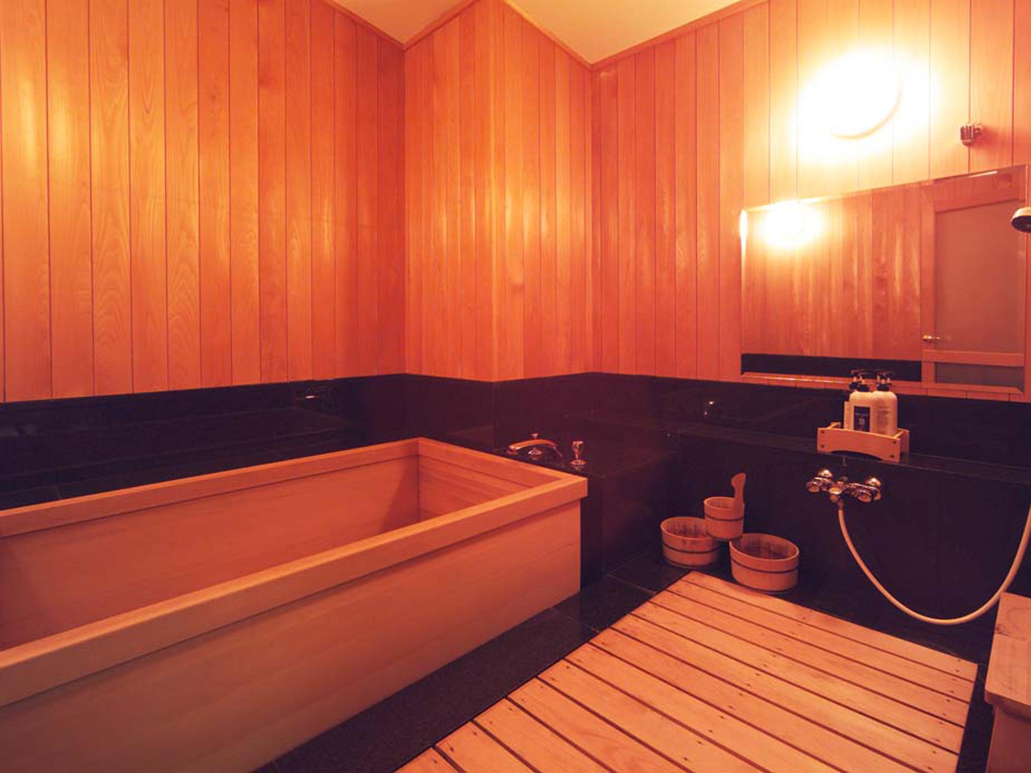 Bồn tắm nước nóng