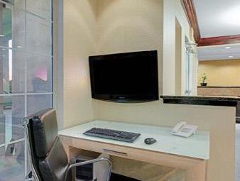 Trung tâm hội nghị