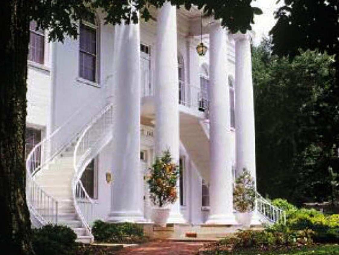 Ngoại cảnh khách sạn