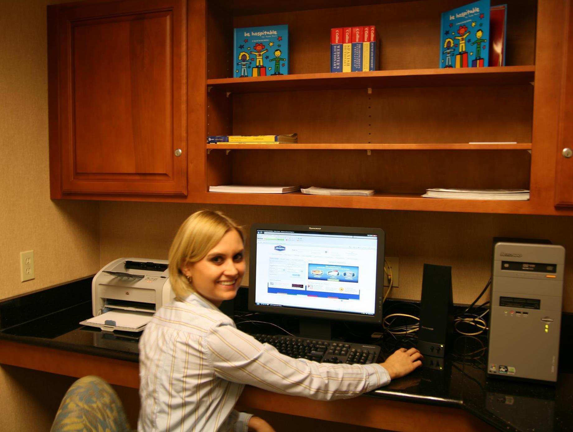 Trung tâm hội nghị