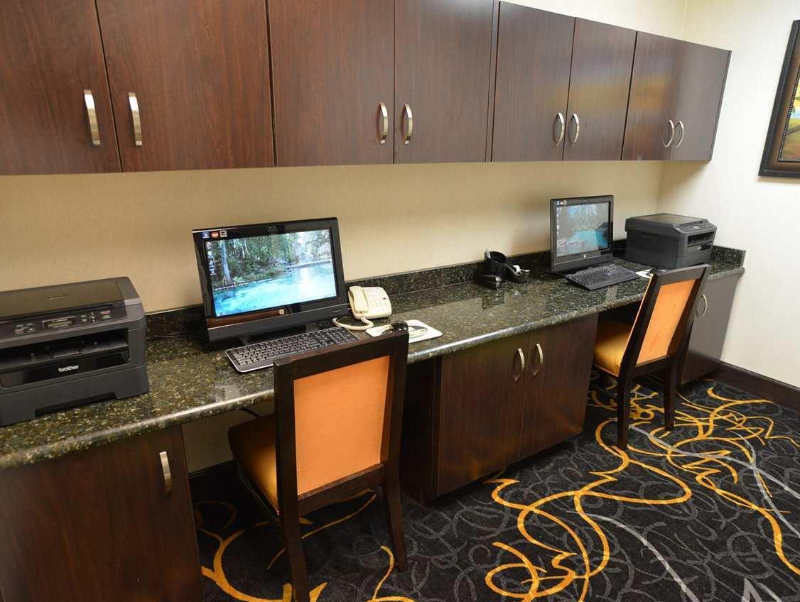 Trung tâm hội nghị