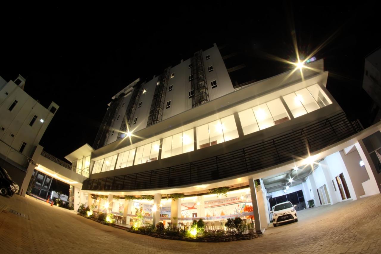 Ngoại cảnh khách sạn