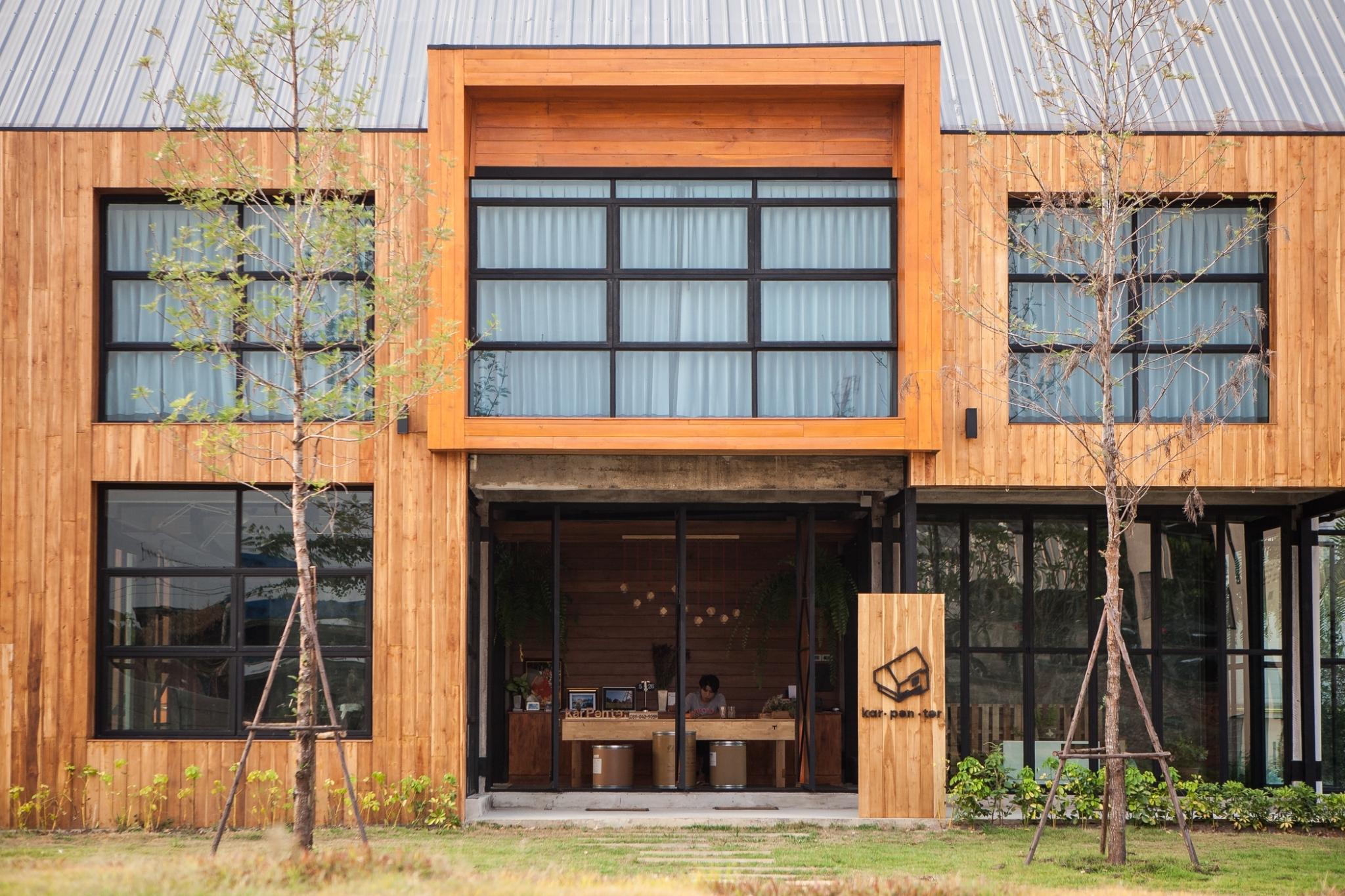 Ngoại cảnh khách sạn