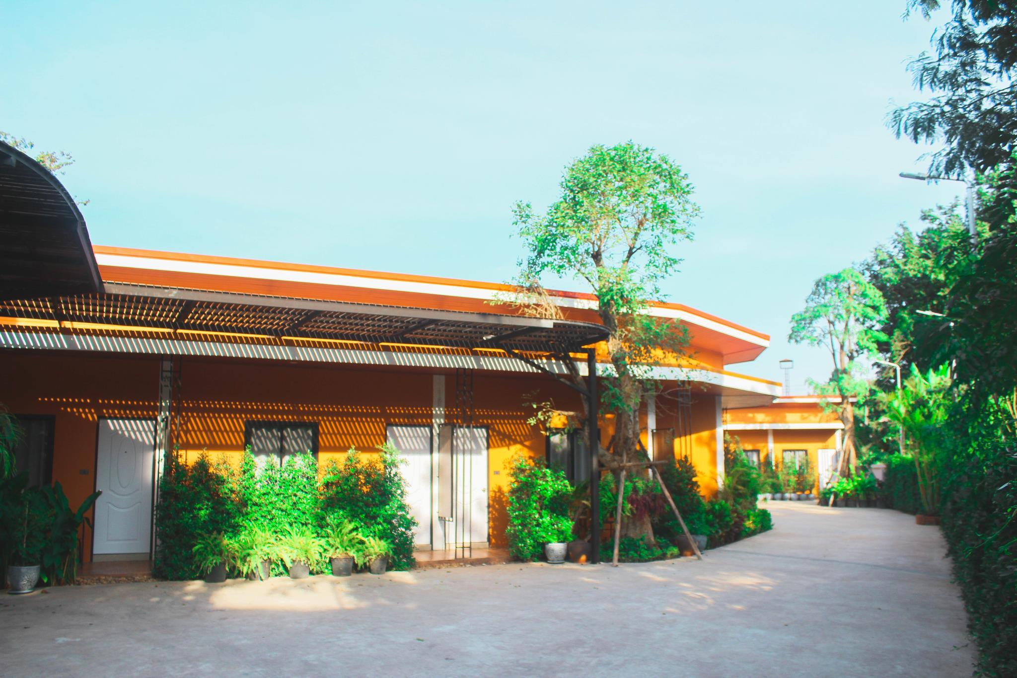 Khu vực xung quanh