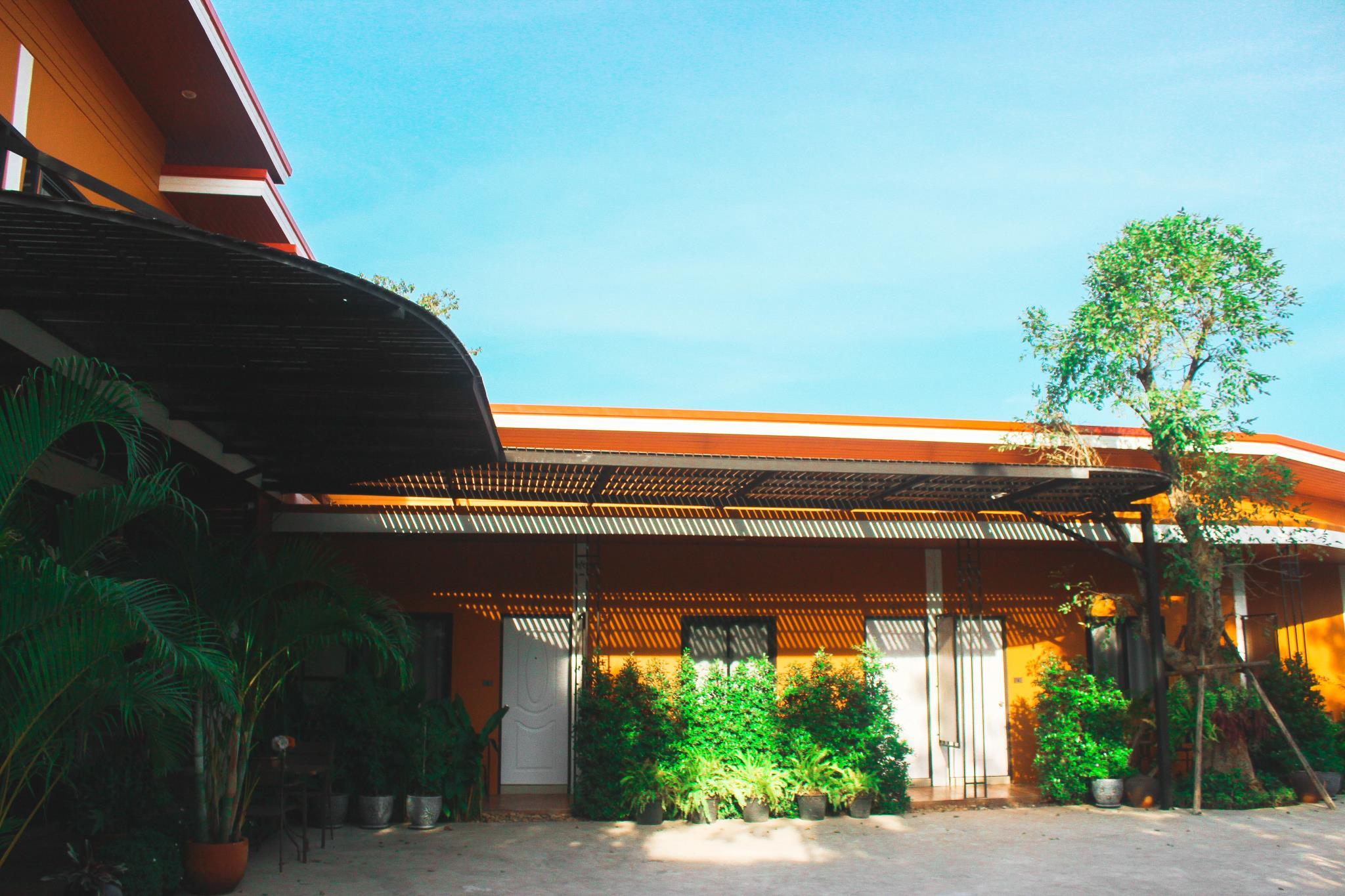 Khu vực xung quanh