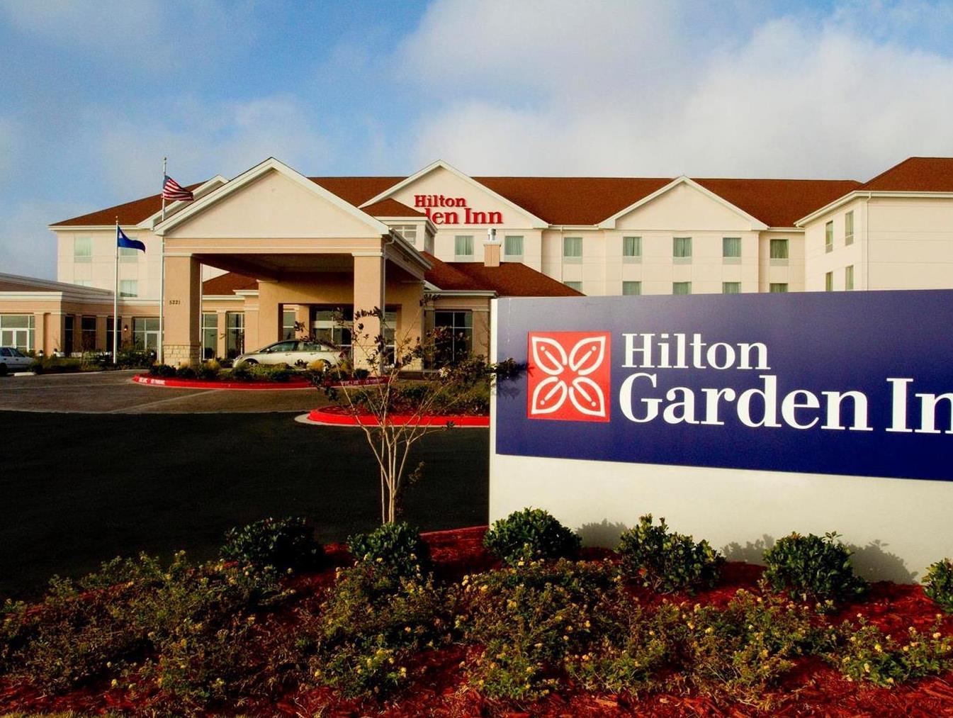 Ngoại cảnh khách sạn