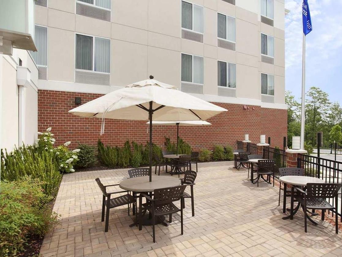 Ngoại cảnh khách sạn