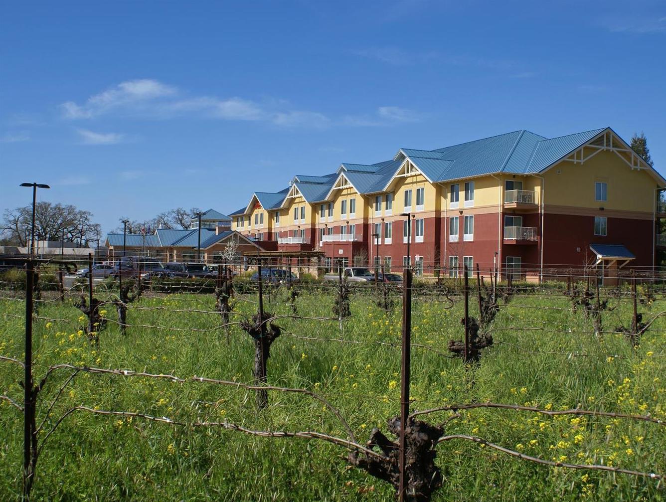 Ngoại cảnh khách sạn