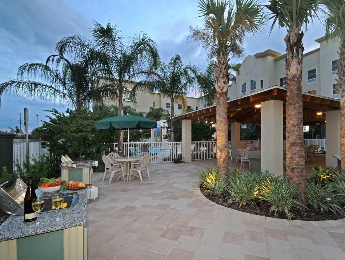 Ngoại cảnh khách sạn