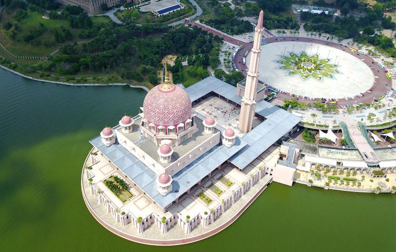 Nơi tham quan gần đây