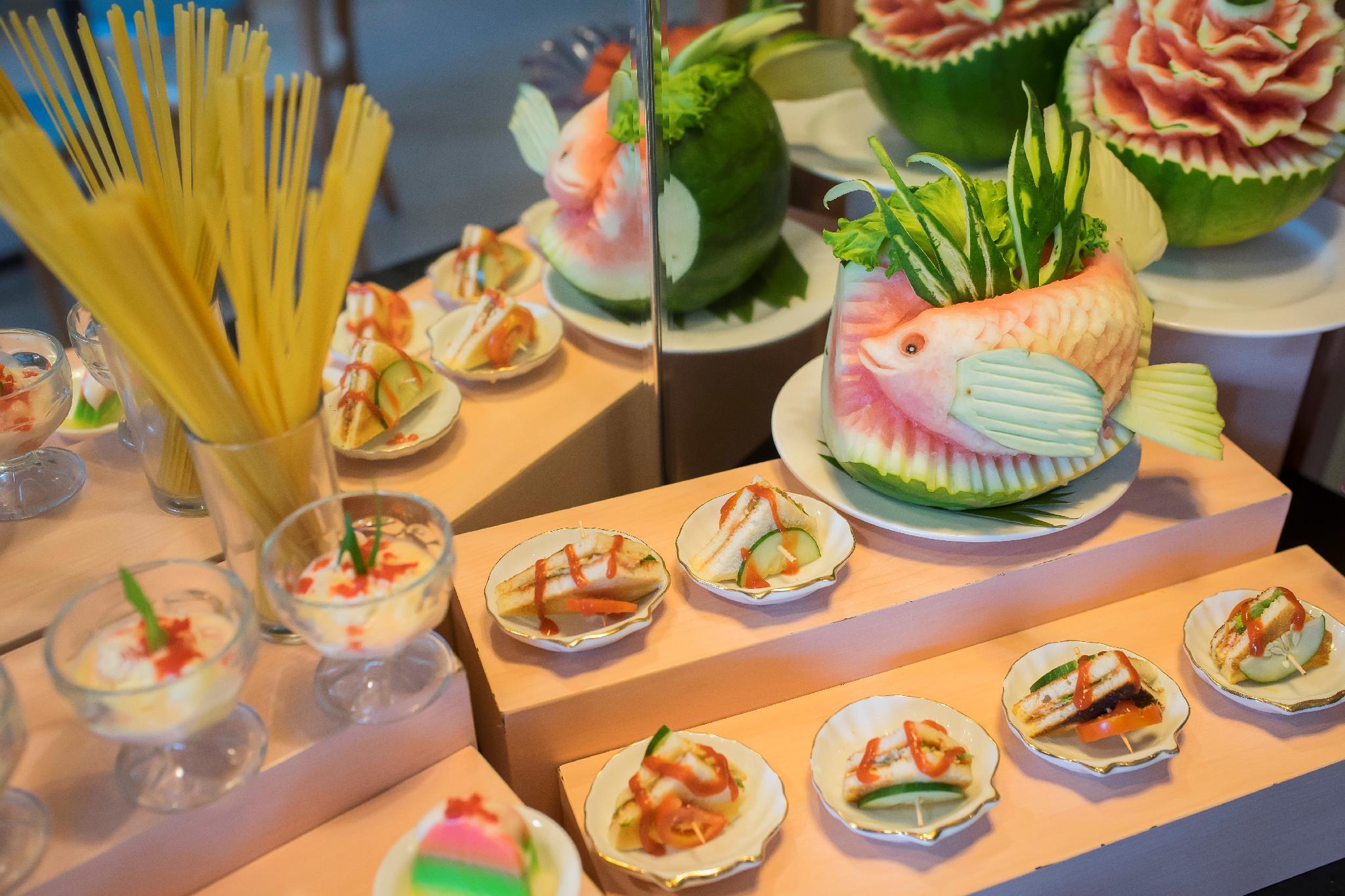 Đồ ăn và thức uống