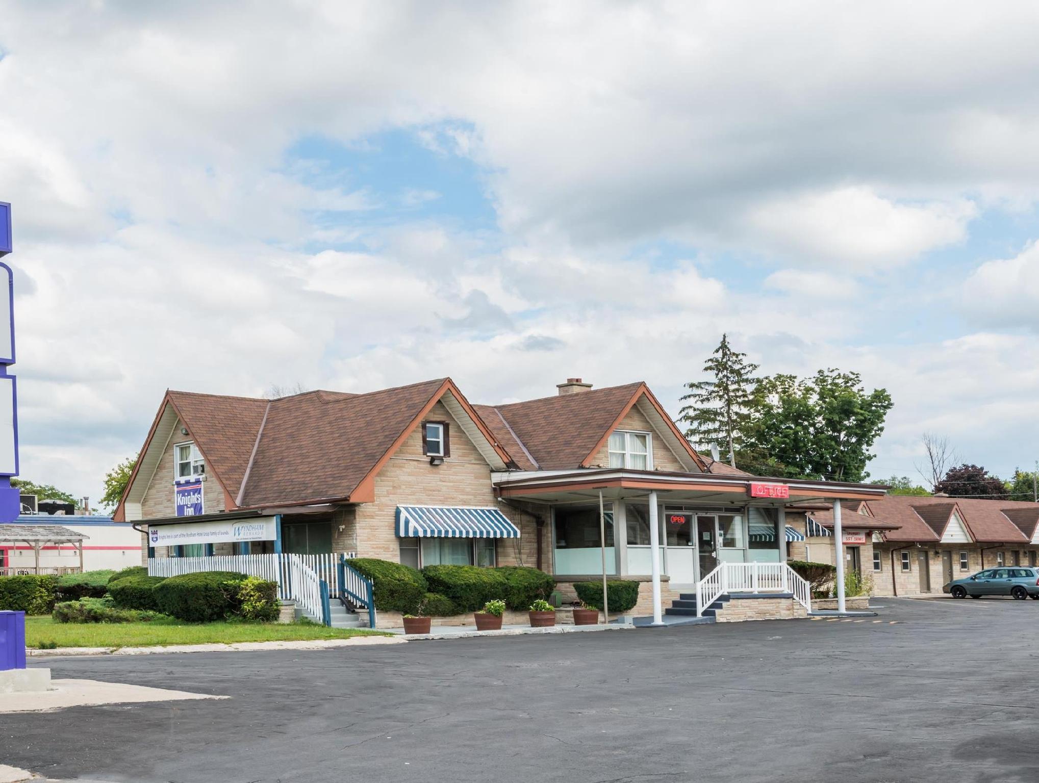 Ngoại cảnh khách sạn