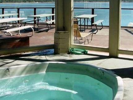 Bồn tắm nước nóng