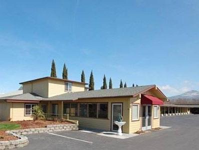 Ngoại cảnh khách sạn