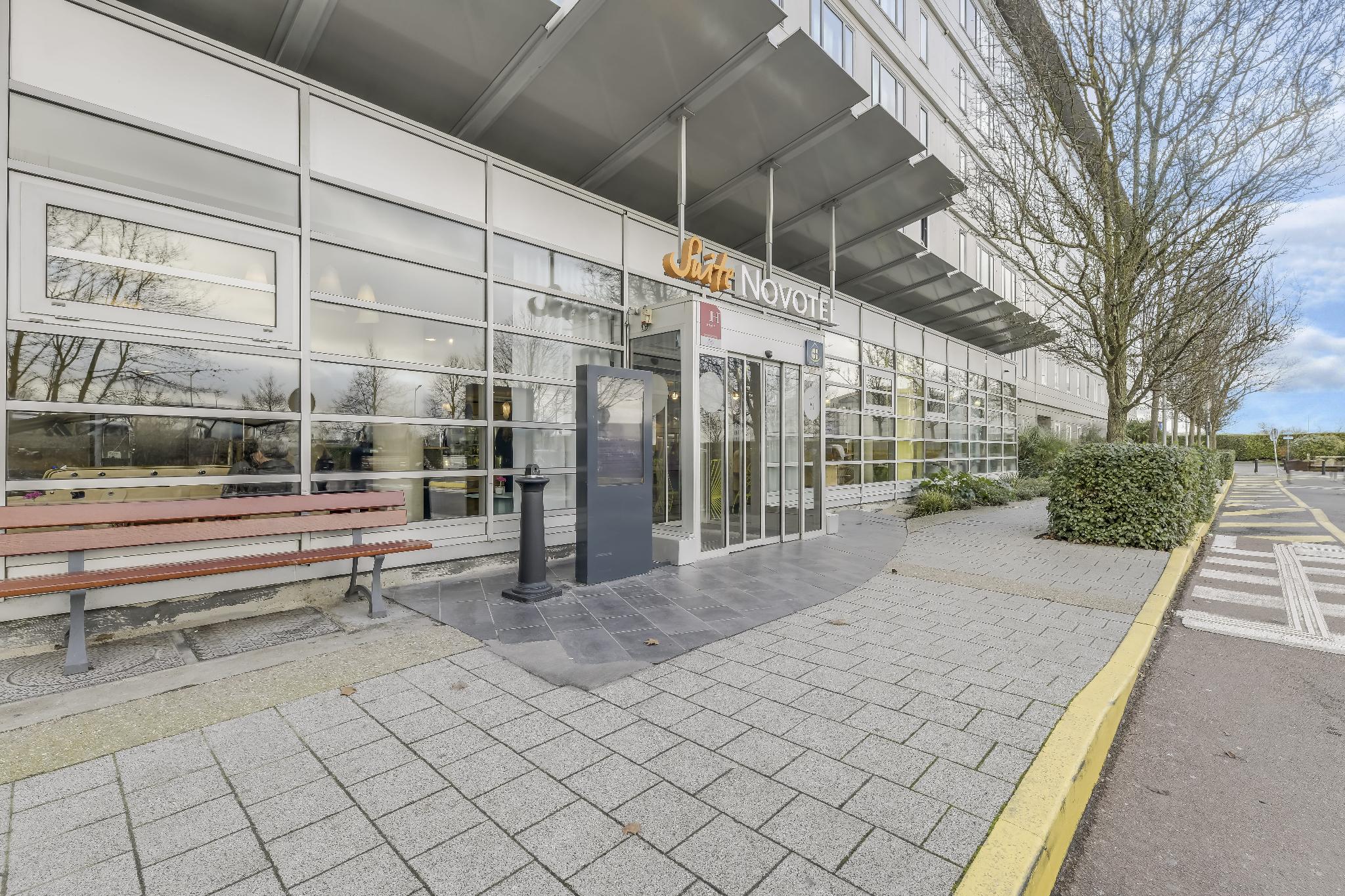 Ngoại cảnh khách sạn