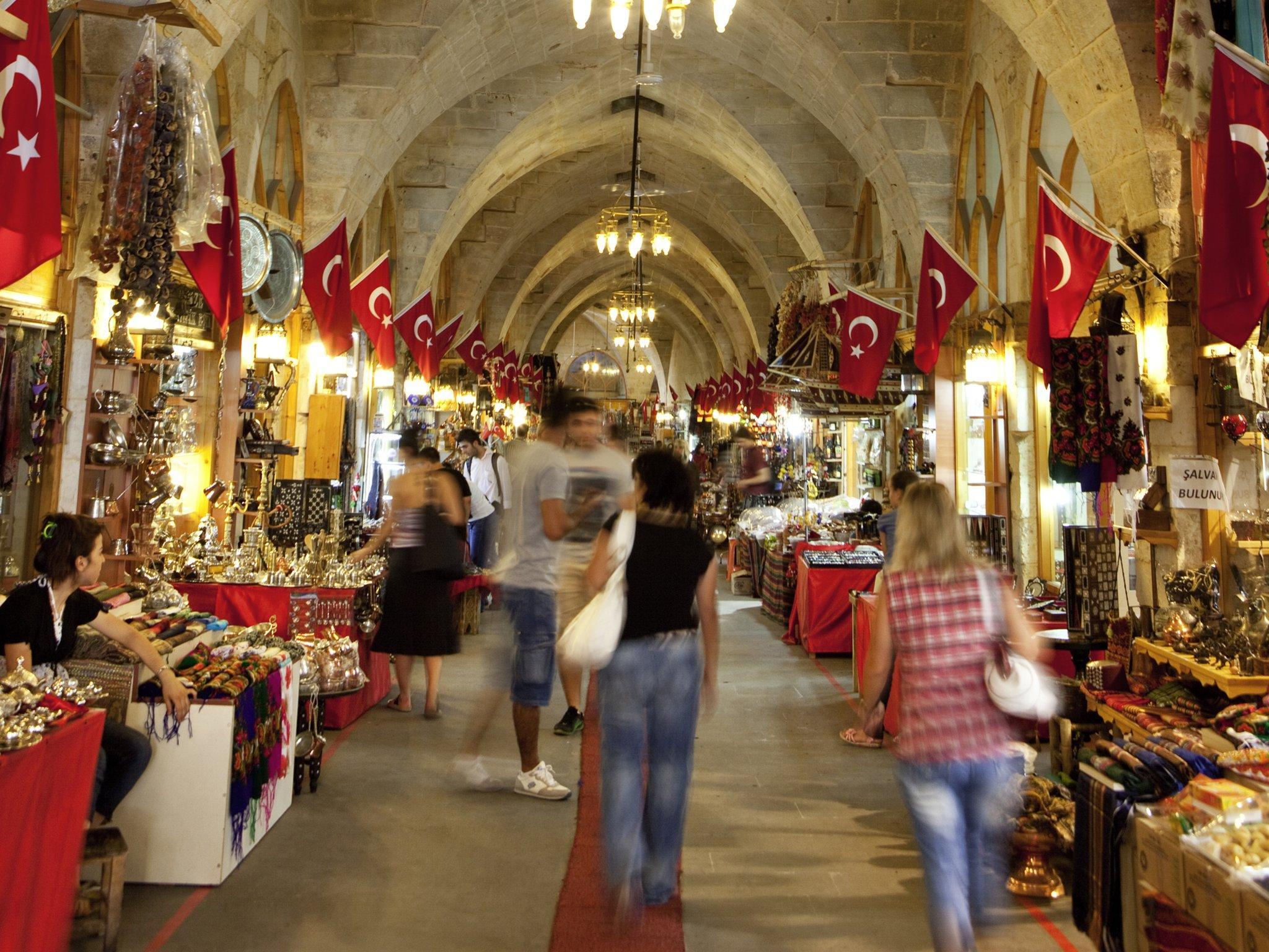 Nơi tham quan gần đây