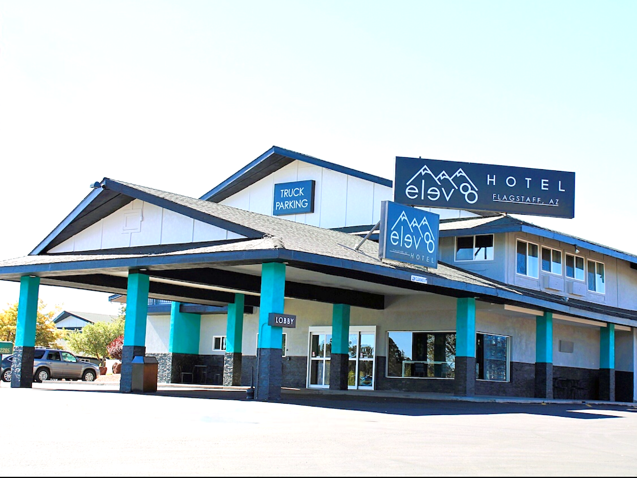 Ngoại cảnh khách sạn