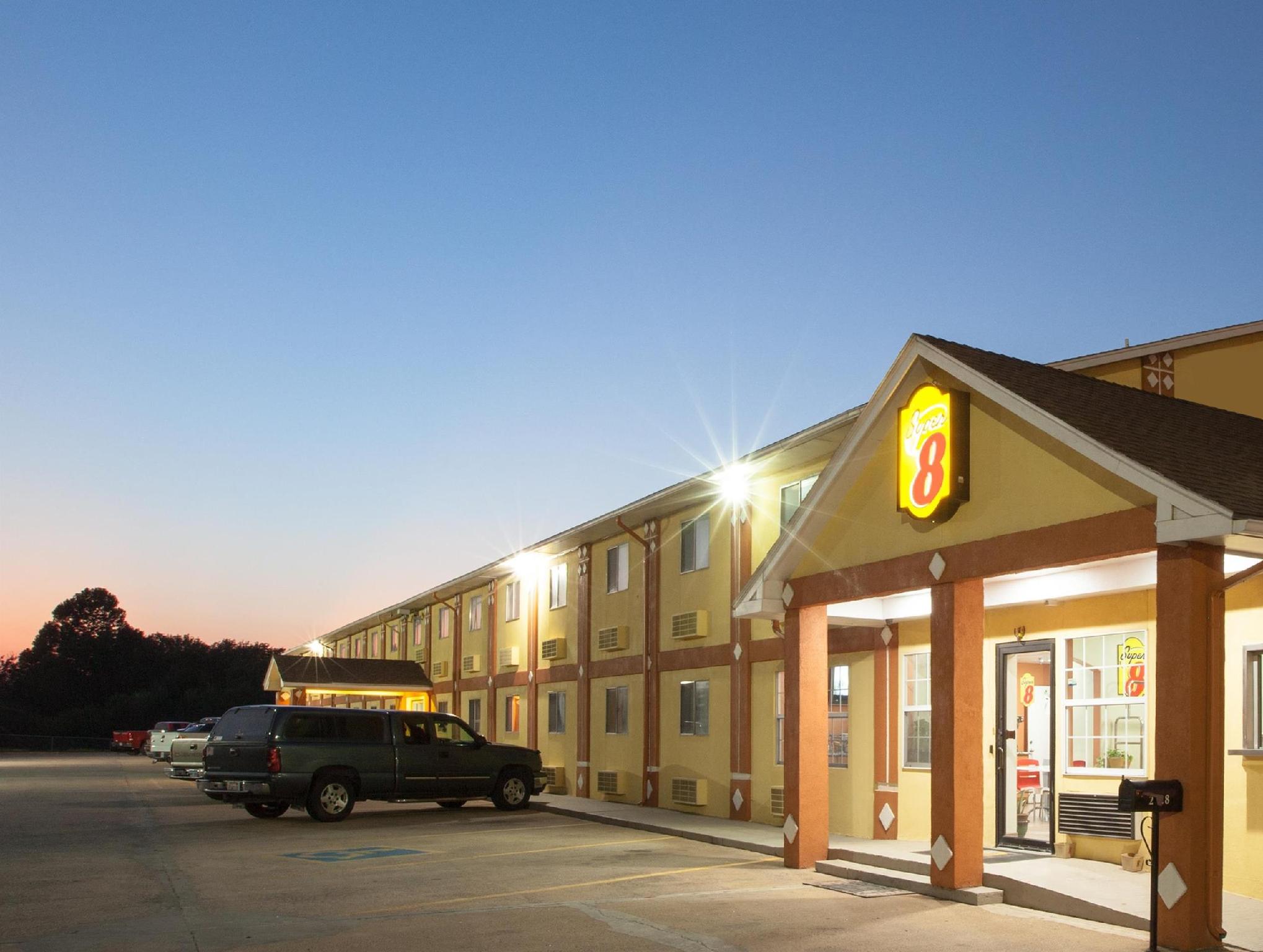 Ngoại cảnh khách sạn