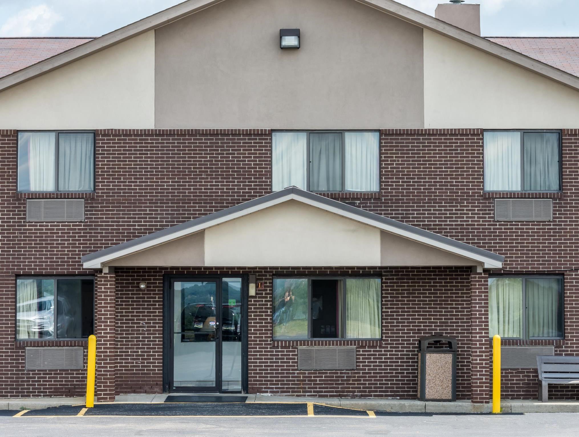 Ngoại cảnh khách sạn