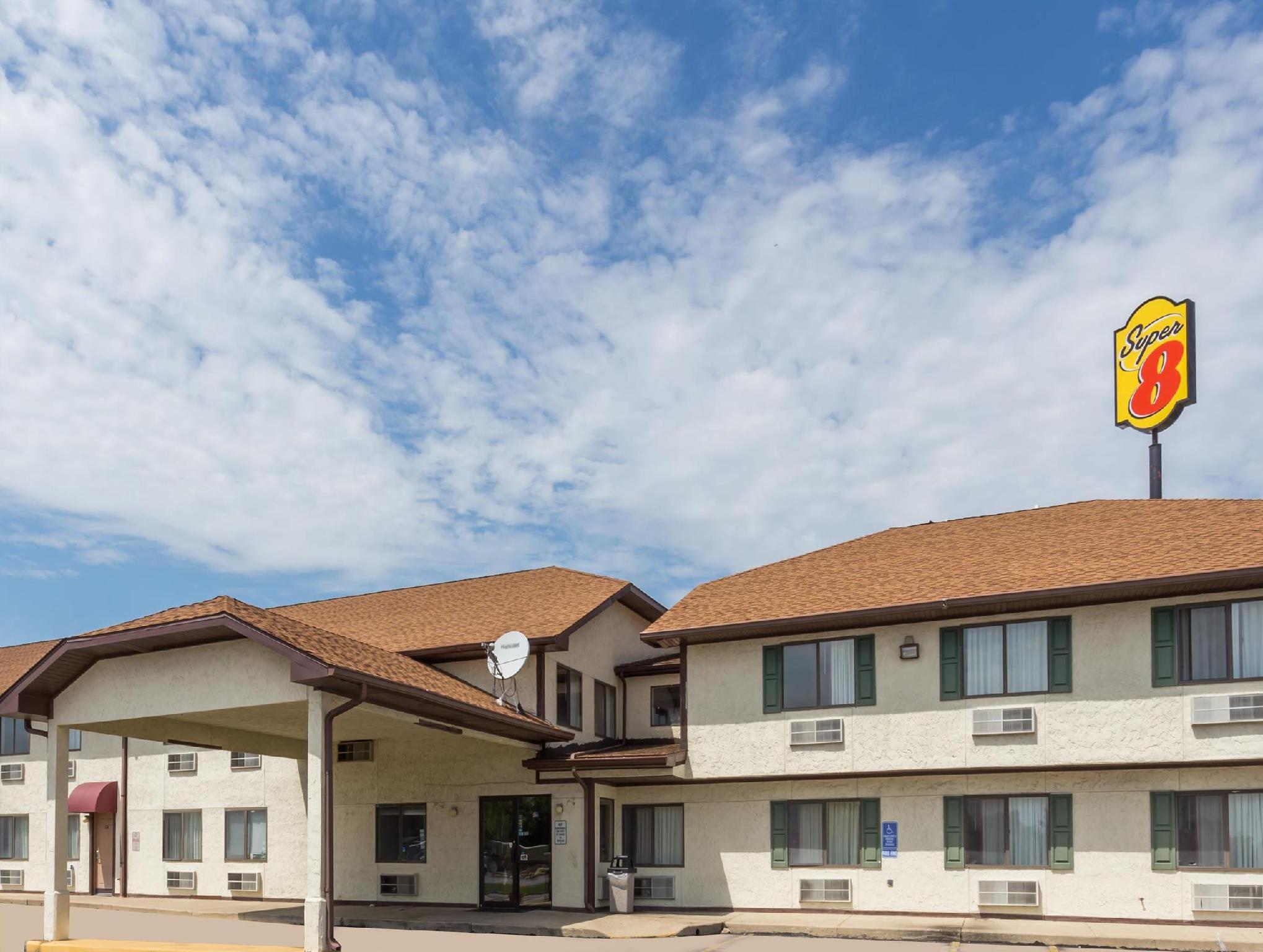 Ngoại cảnh khách sạn