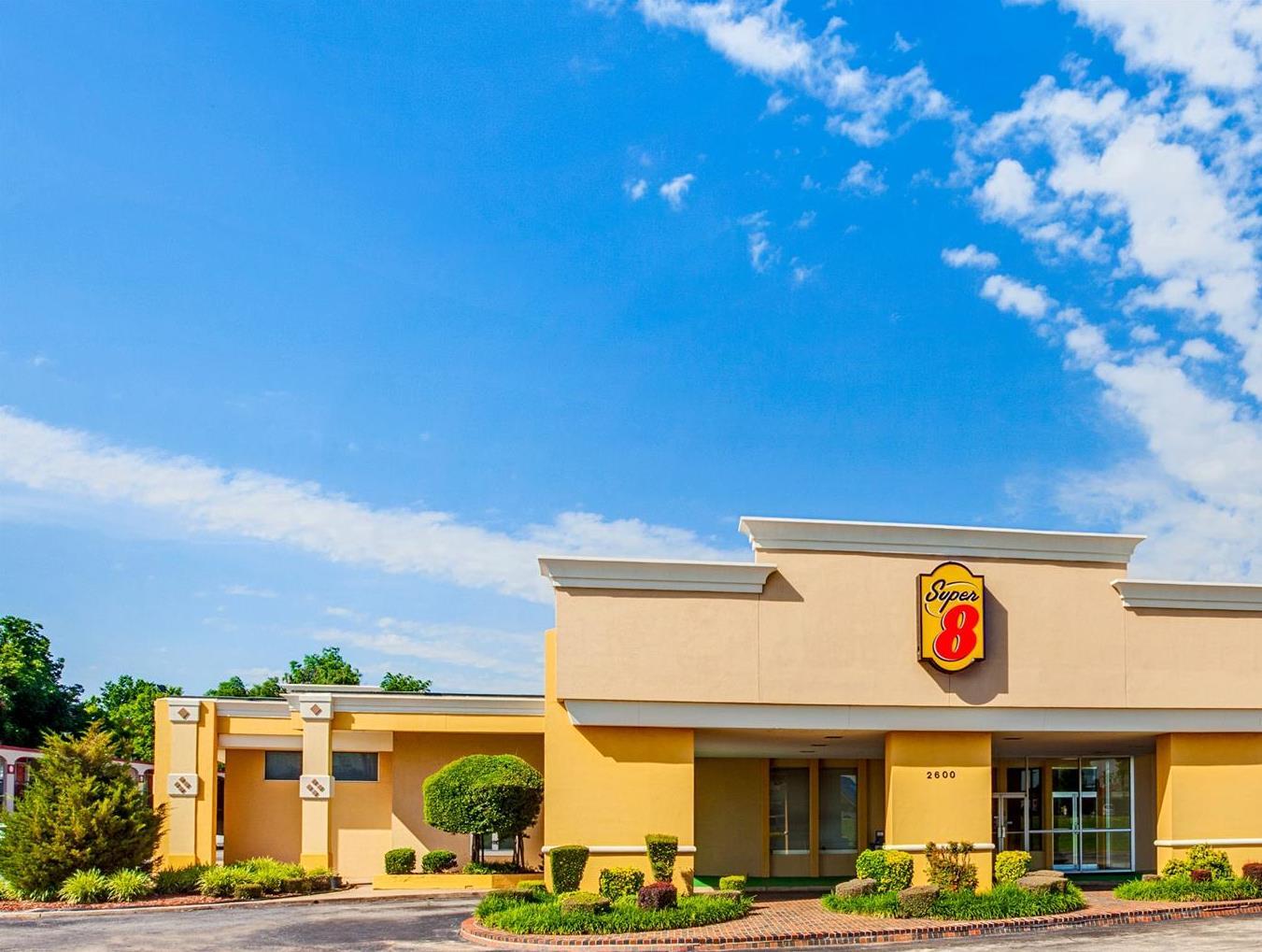 Ngoại cảnh khách sạn