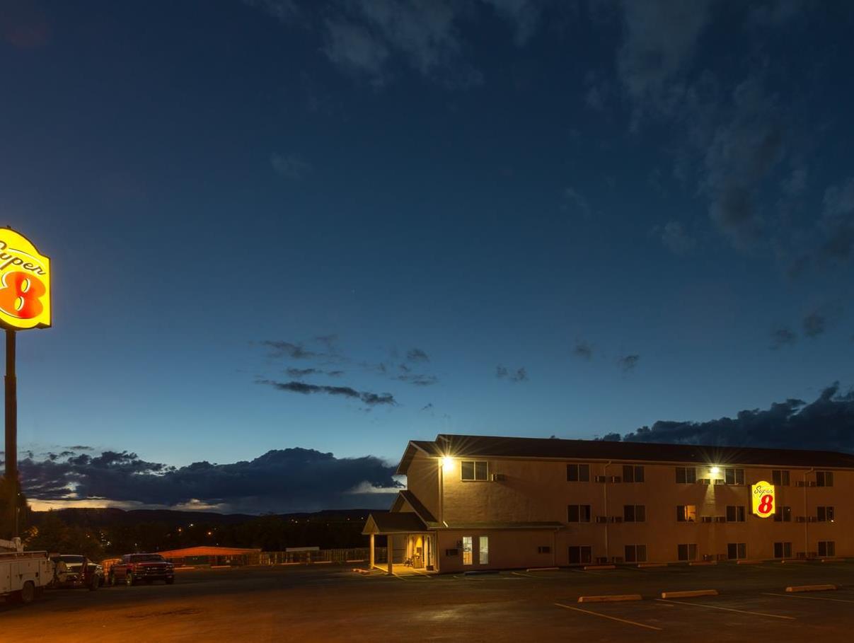 Ngoại cảnh khách sạn