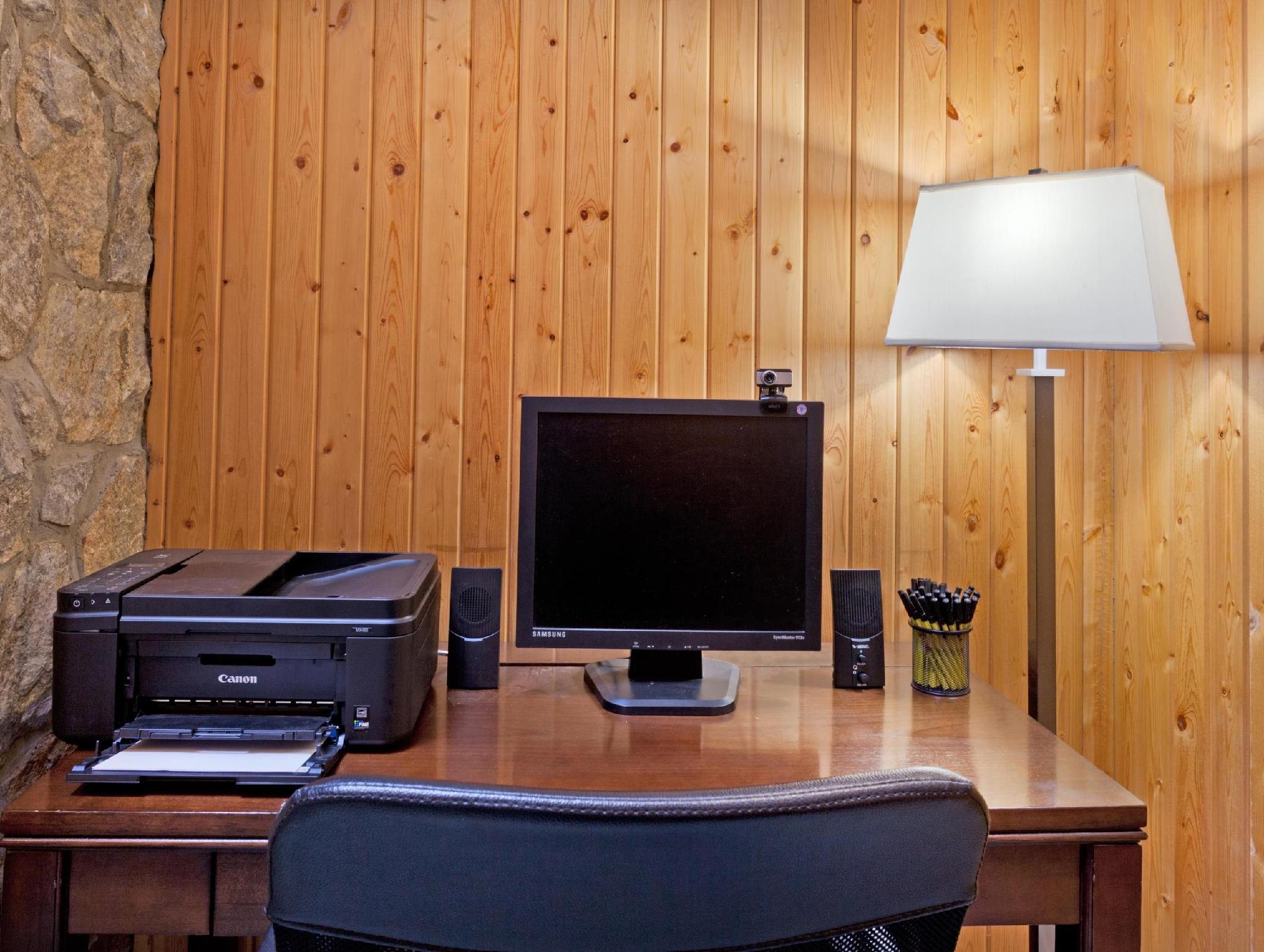 Trung tâm hội nghị