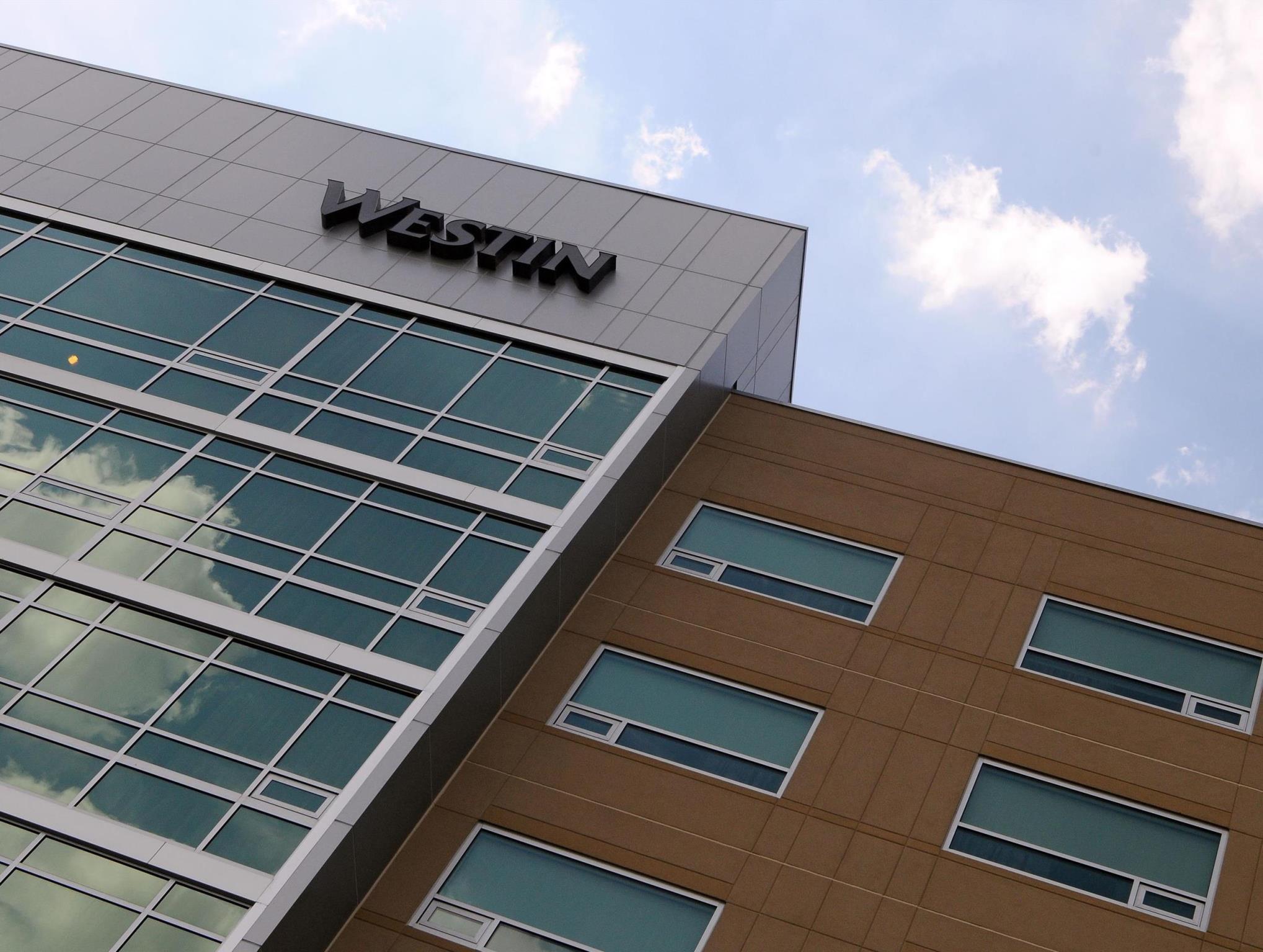 Ngoại cảnh khách sạn