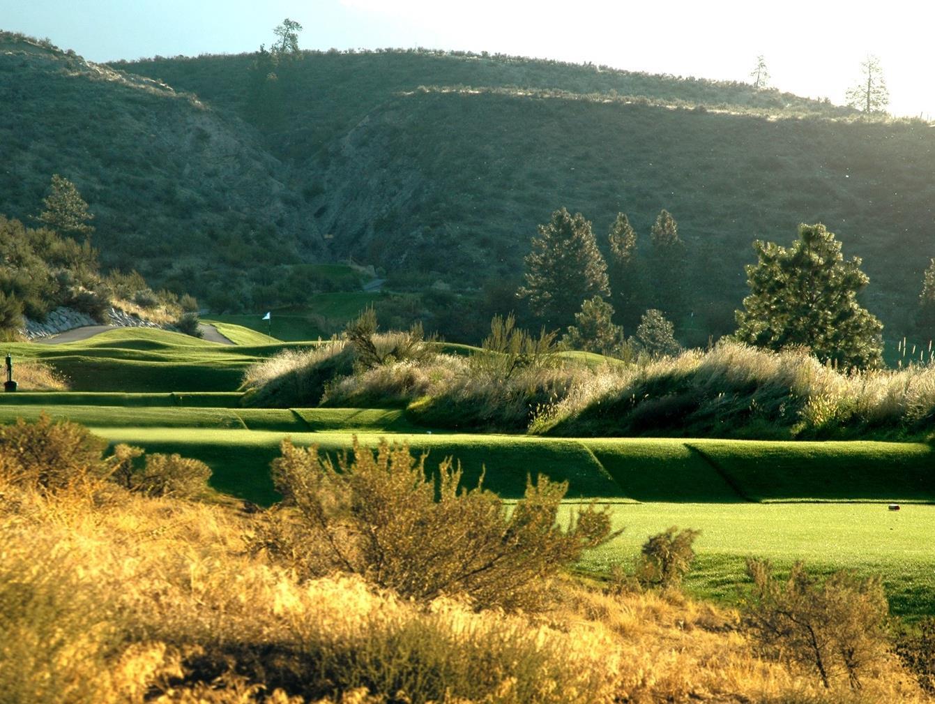 Nơi tham quan gần đây