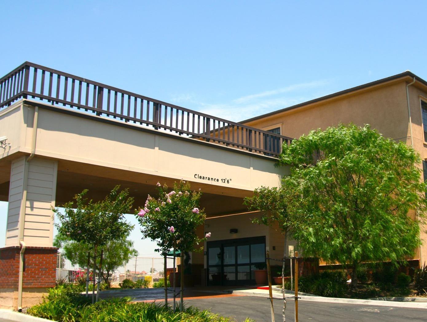 Ngoại cảnh khách sạn