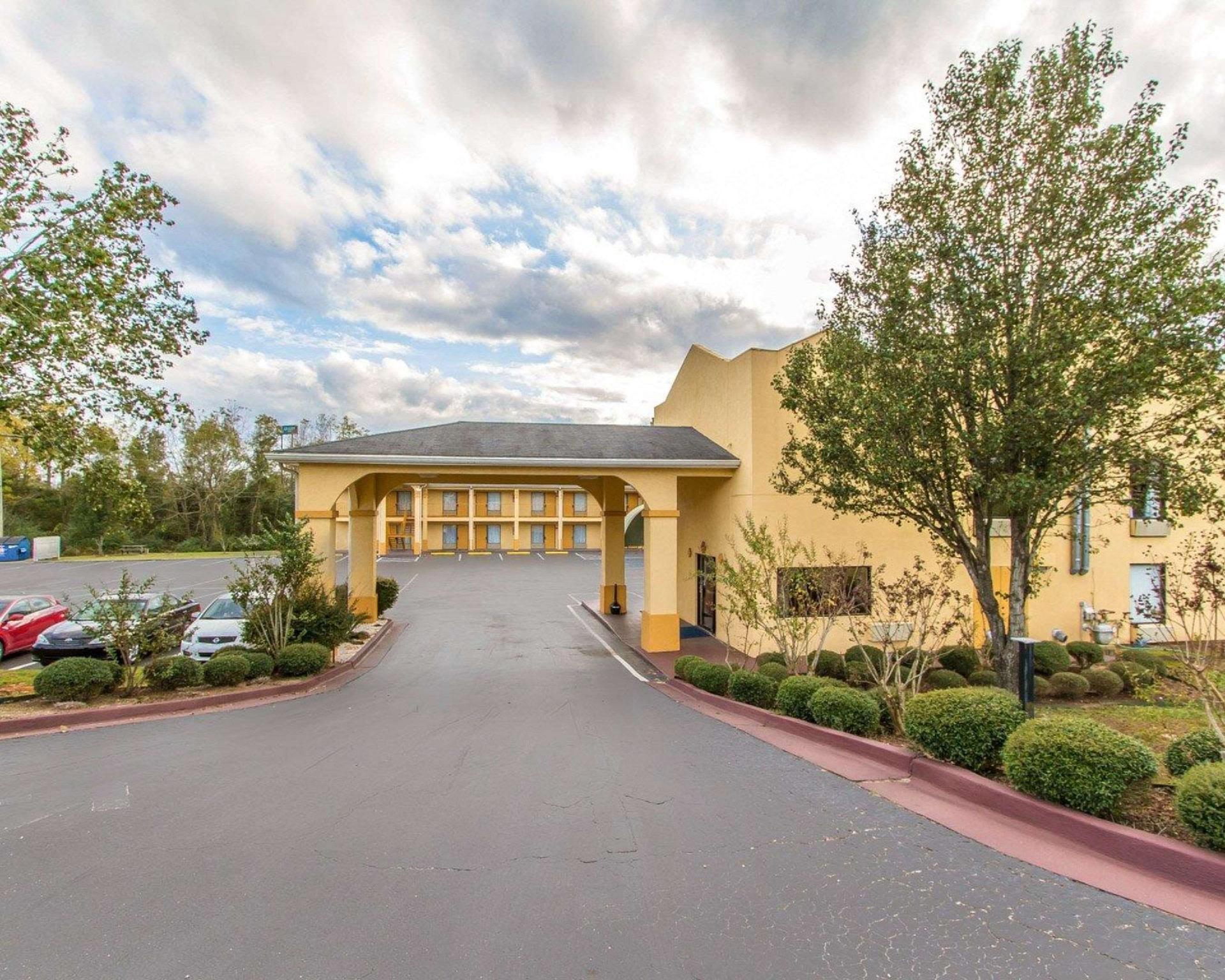 Ngoại cảnh khách sạn