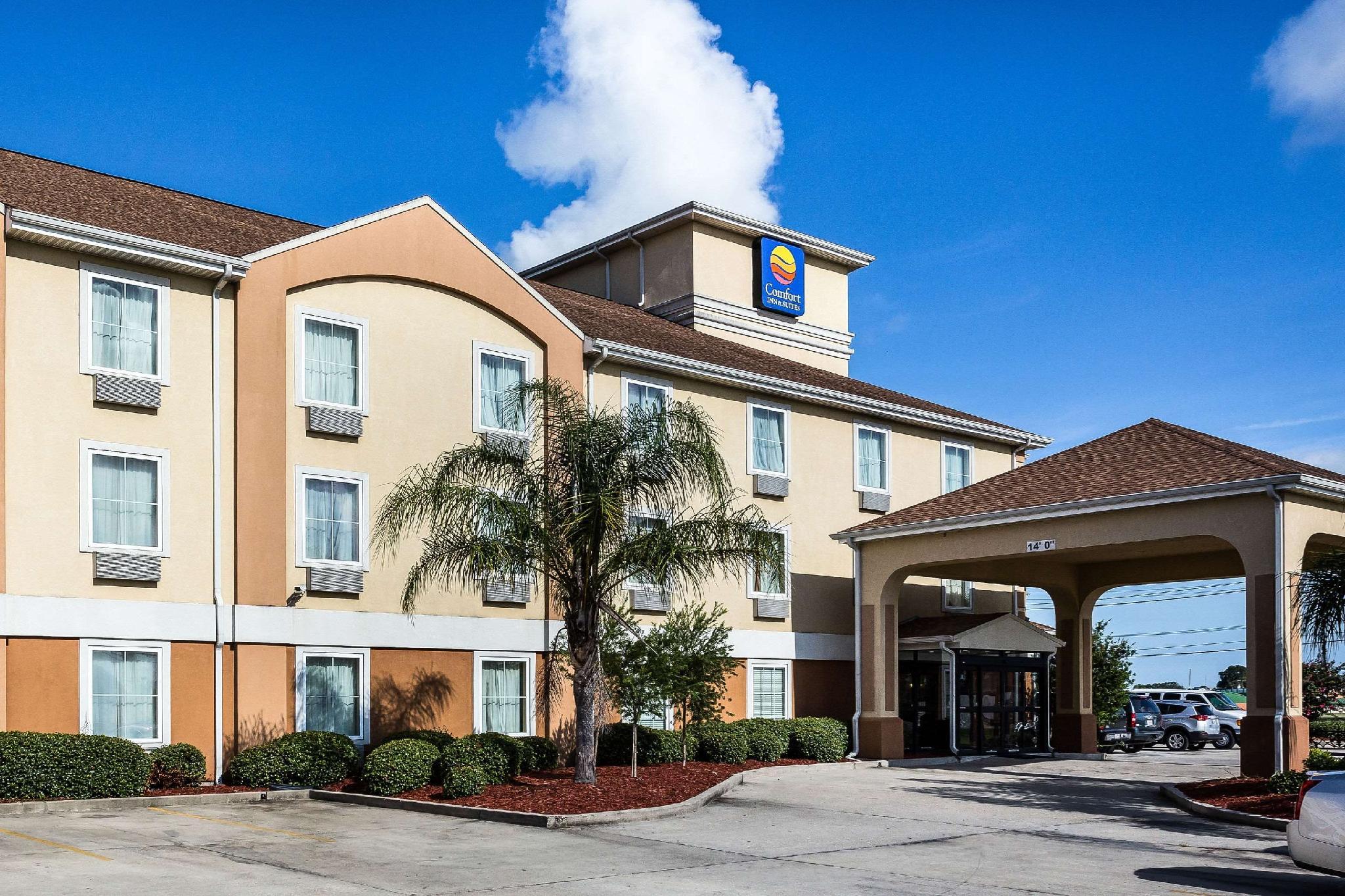 Ngoại cảnh khách sạn